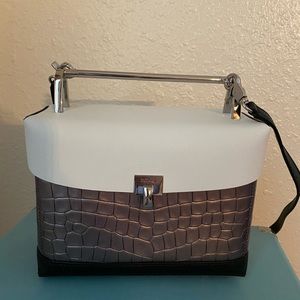 CLOSING - Botkier Lunchbox